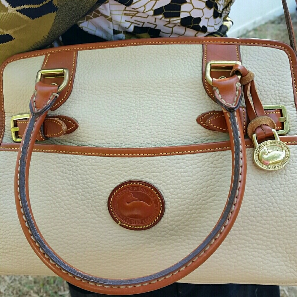 DOONEY AND BOURKE VINTAGE AWP LEATHER HANDBAG EGPC